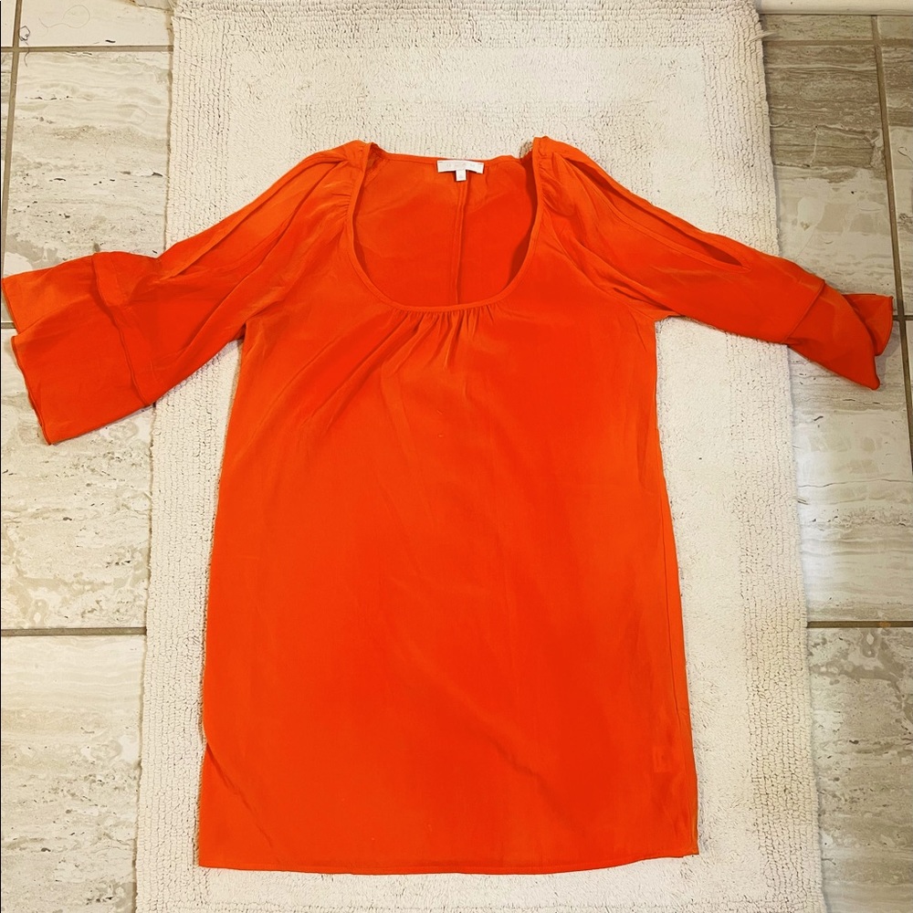 ✨✨GLAM tangerine shoulder cutout dress✨✨✨